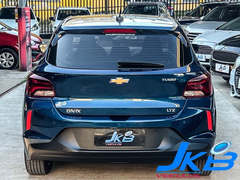 ONIX 1.0 LTZ 12V TURBO FLEX 4P AUTOMÁTICO - 2024 - NOVO HAMBURGO
