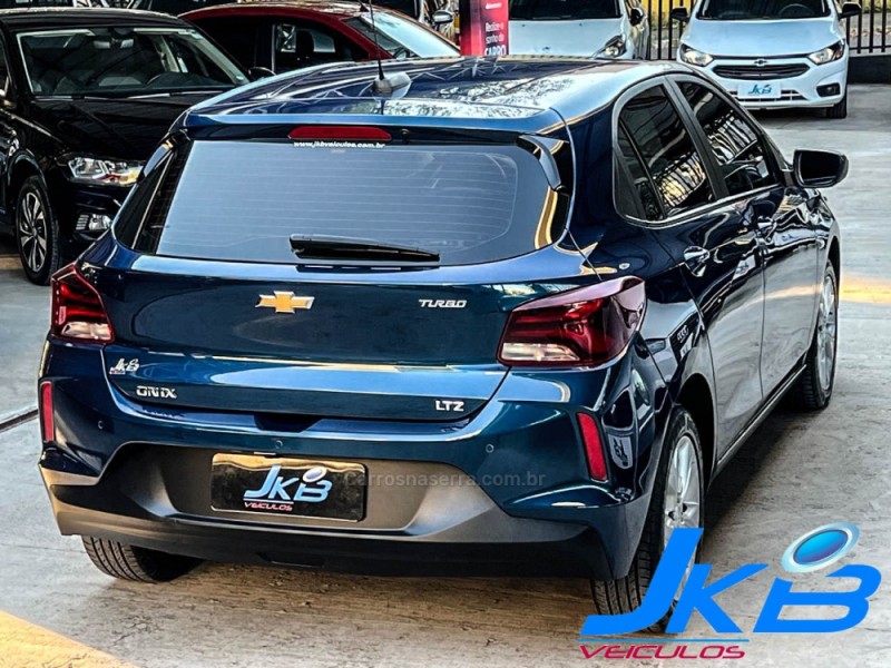 ONIX 1.0 LTZ 12V TURBO FLEX 4P AUTOMÁTICO - 2024 - NOVO HAMBURGO