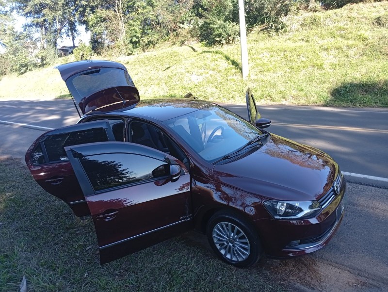 GOL 1.6 MSI TOTALFLEX HIGHLINE 4P MANUAL - 2015 - VENâNCIO AIRES