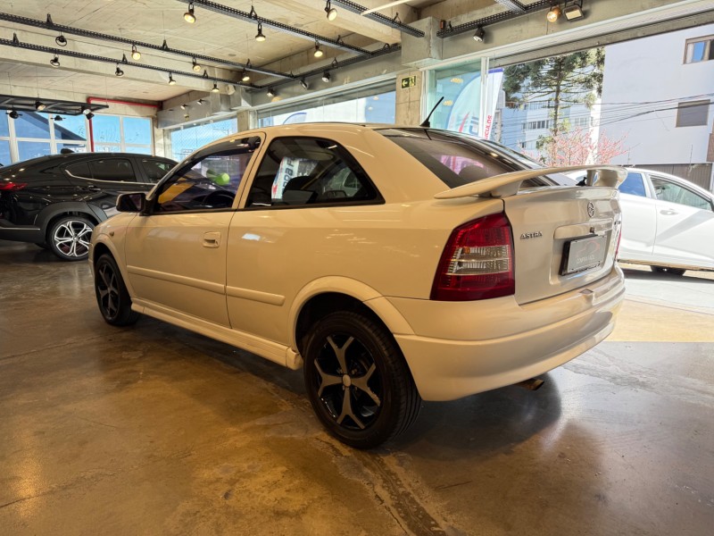 ASTRA 1.8 MPFI GL 8V GASOLINA 2P MANUAL - 2001 - BENTO GONçALVES