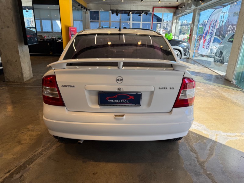 ASTRA 1.8 MPFI GL 8V GASOLINA 2P MANUAL - 2001 - BENTO GONçALVES