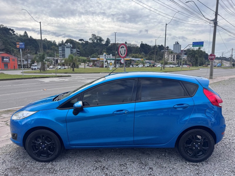 FIESTA 1.6 SE HATCH PLUS 16V FLEX 4P MANUAL - 2014 - CAXIAS DO SUL