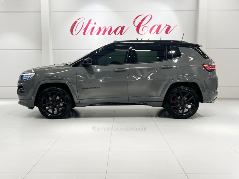 COMPASS 2.0 HURRICANE BLACKHAWK 4X4 TURBO GASOLINA 4P AUTOMÁTICO - 2025 - FLORES DA CUNHA