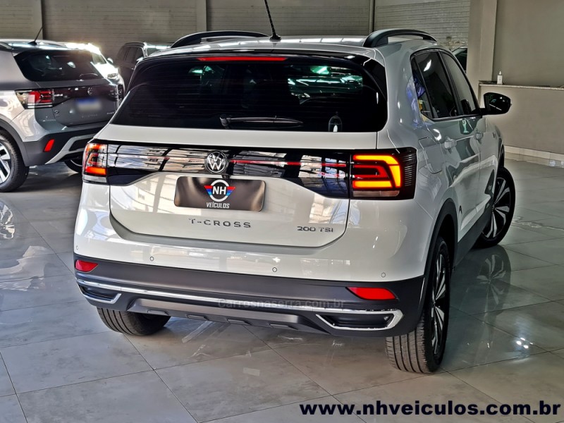 T-CROSS 1.0 COMFORTLINE TSI FLEX 4P AUTOMÁTICO - 2023 - NOVO HAMBURGO