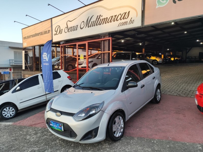 FIESTA 1.0 MPI SEDAN 8V FLEX 4P MANUAL - 2013 - FARROUPILHA