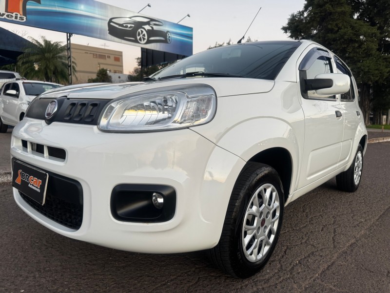 UNO 1.0 EVO ATTRACTIVE 8V FLEX 4P MANUAL