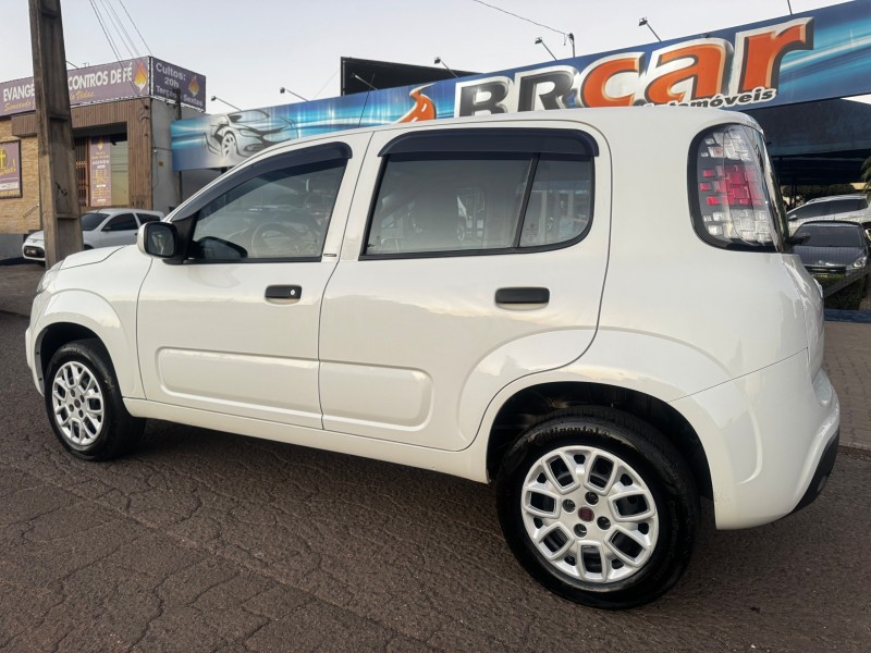 UNO 1.0 EVO ATTRACTIVE 8V FLEX 4P MANUAL - 2015 - DOIS IRMãOS