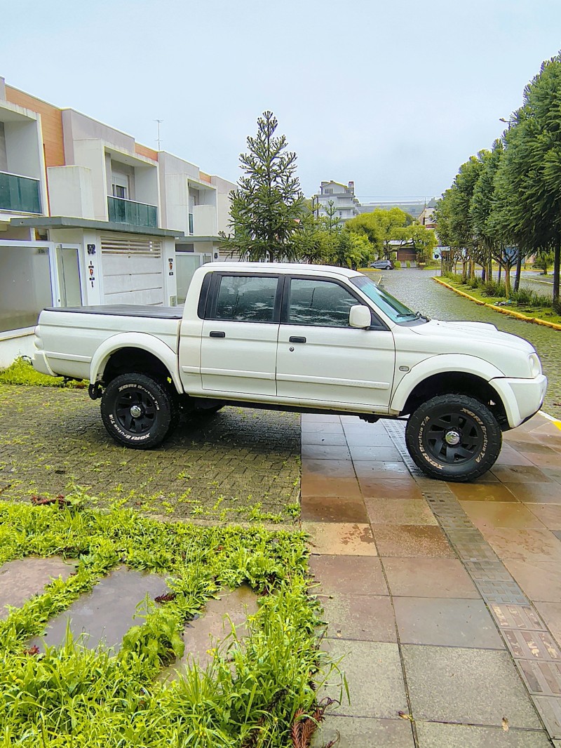 L200 2.5 GLS SPORT 4X4 CD 8V TURBO INTERCOOLER DIESEL 4P MANUAL - 2006 - FARROUPILHA