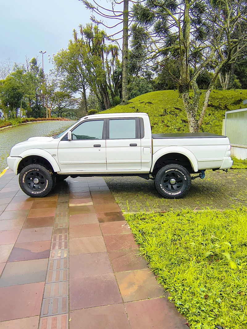 L200 2.5 GLS SPORT 4X4 CD 8V TURBO INTERCOOLER DIESEL 4P MANUAL - 2006 - FARROUPILHA