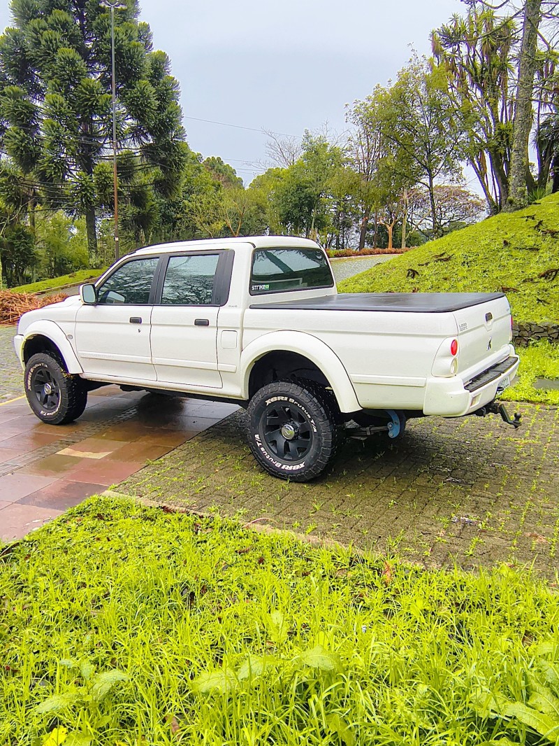 L200 2.5 GLS SPORT 4X4 CD 8V TURBO INTERCOOLER DIESEL 4P MANUAL - 2006 - FARROUPILHA