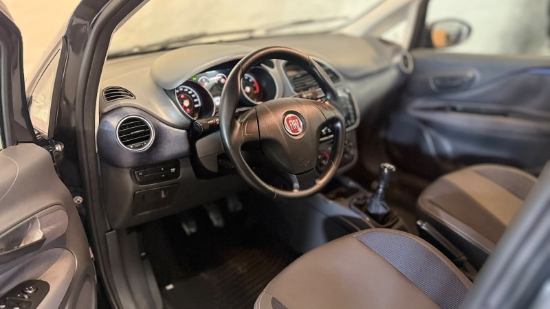 PUNTO 1.4 ATTRACTIVE ITALIA 8V FLEX 4P MANUAL - 2013 - CAXIAS DO SUL