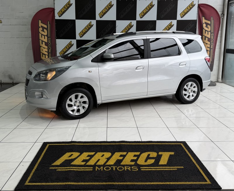 spin 1.8 ltz 8v flex 4p automatico 2014 portao