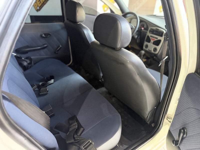 PALIO 1.0 MPI FIRE EX 8V GASOLINA 4P MANUAL - 2002 - PORTãO