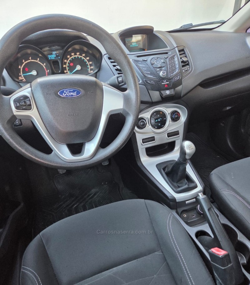 FIESTA 1.6 SE SEDAN 16V FLEX 4P MANUAL - 2016 - CAXIAS DO SUL