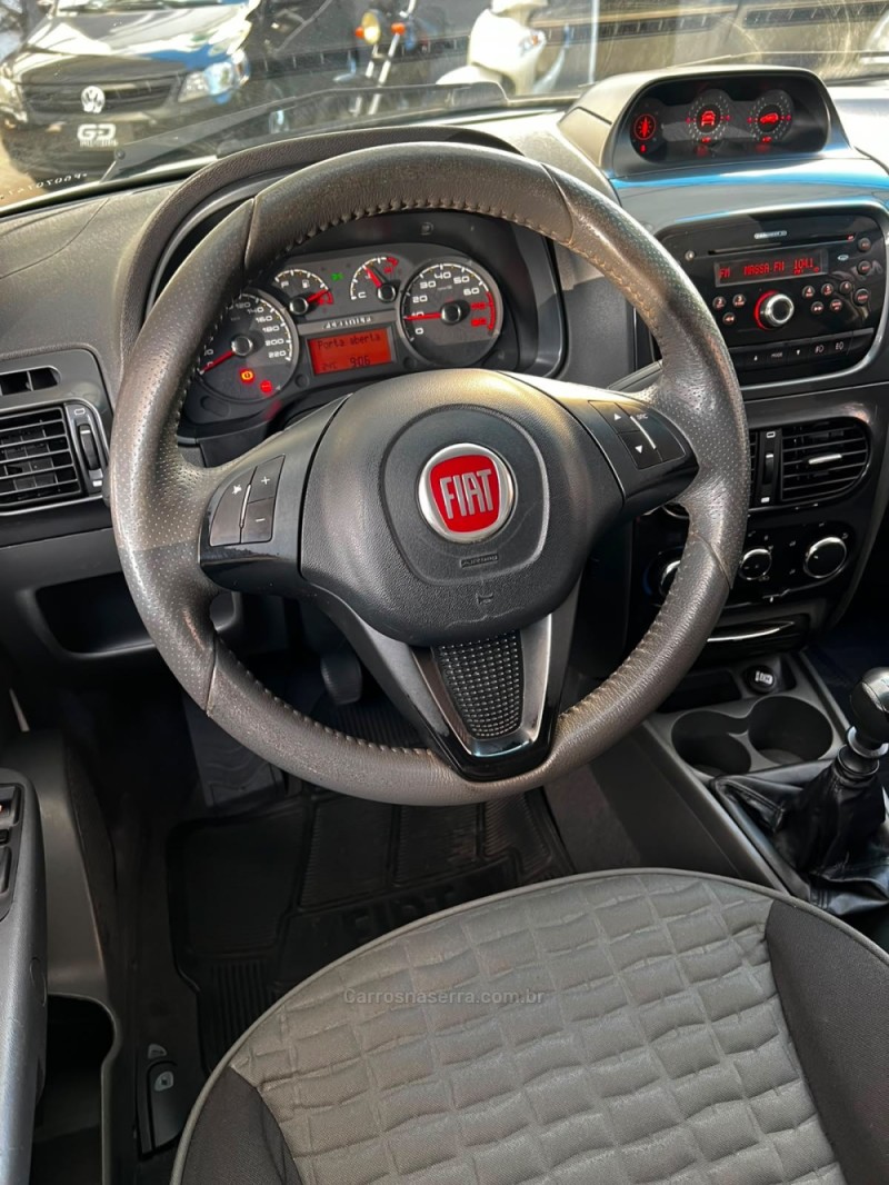 PALIO 1.8 MPI ADVENTURE WEEKEND 16V FLEX 4P MANUAL - 2015 - PASSO FUNDO