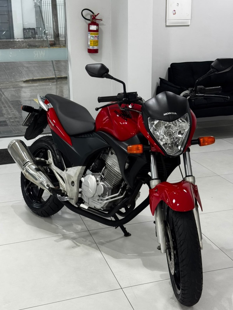 CB 300R ABS - 2010 - BENTO GONçALVES