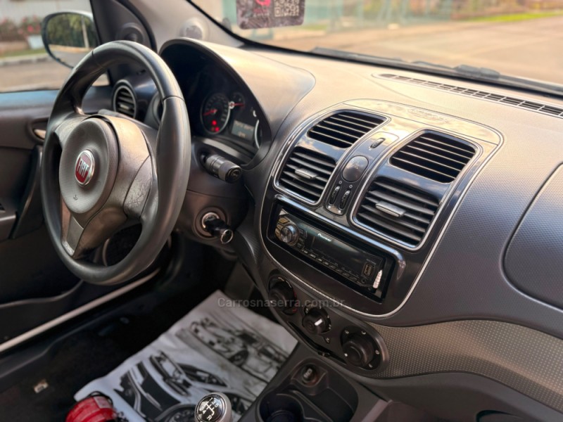 SIENA 1.4 MPI ATTRACTIVE 8V FLEX 4P MANUAL - 2014 - ESTâNCIA VELHA