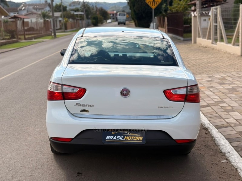 SIENA 1.4 MPI ATTRACTIVE 8V FLEX 4P MANUAL - 2014 - ESTâNCIA VELHA