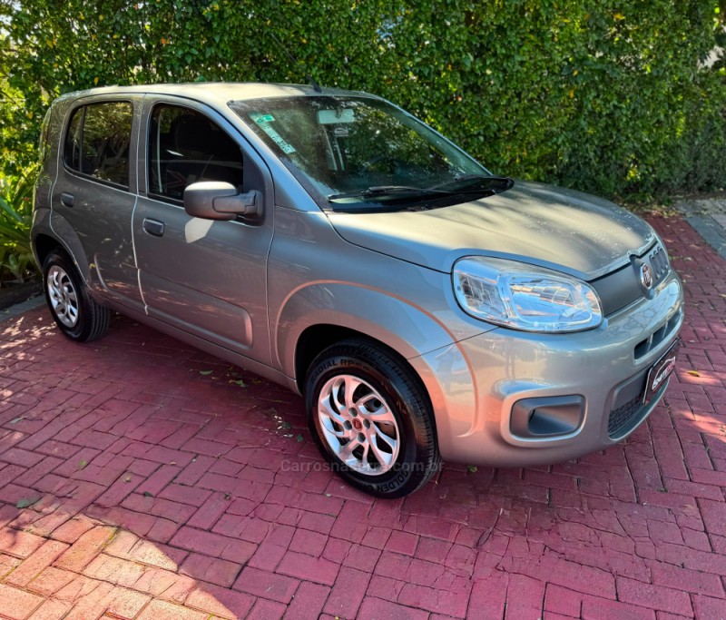 UNO 1.0 EVO ATTRACTIVE 8V FLEX 4P MANUAL - 2015 - ROLANTE