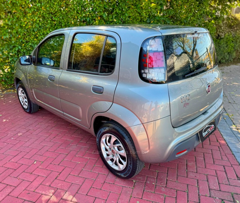 UNO 1.0 EVO ATTRACTIVE 8V FLEX 4P MANUAL - 2015 - ROLANTE