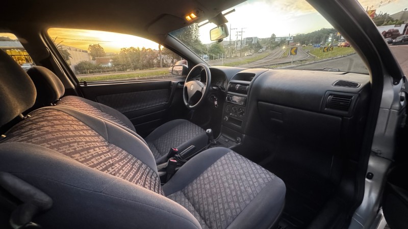 ASTRA 1.8 MPFI GL 8V GASOLINA 2P MANUAL - 2001 - DOIS IRMãOS