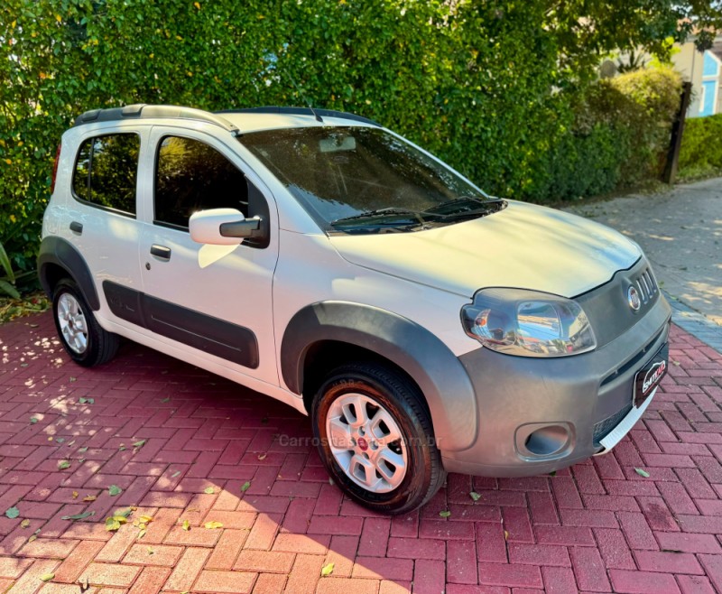 UNO 1.4 EVO WAY 8V FLEX 4P MANUAL - 2015 - ROLANTE