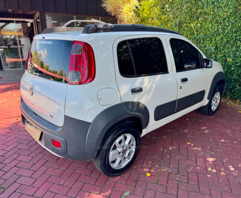 UNO 1.4 EVO WAY 8V FLEX 4P MANUAL - 2015 - ROLANTE