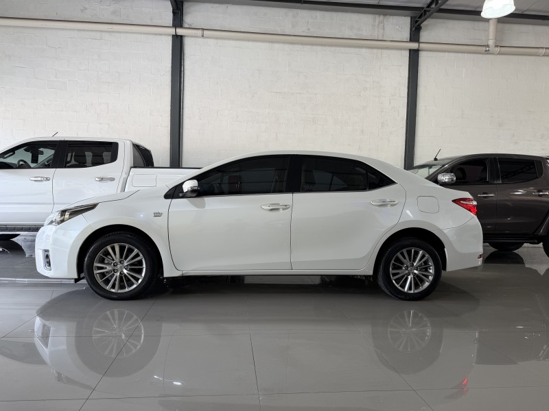 COROLLA 2.0 ALTIS 16V FLEX 4P AUTOMÁTICO - 2016 - CAXIAS DO SUL