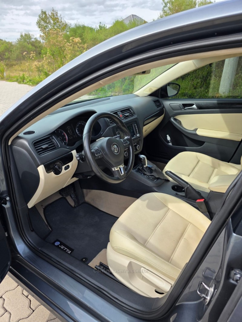 JETTA 2.0 COMFORTLINE FLEX 4P TIPTRONIC - 2012 - BENTO GONçALVES