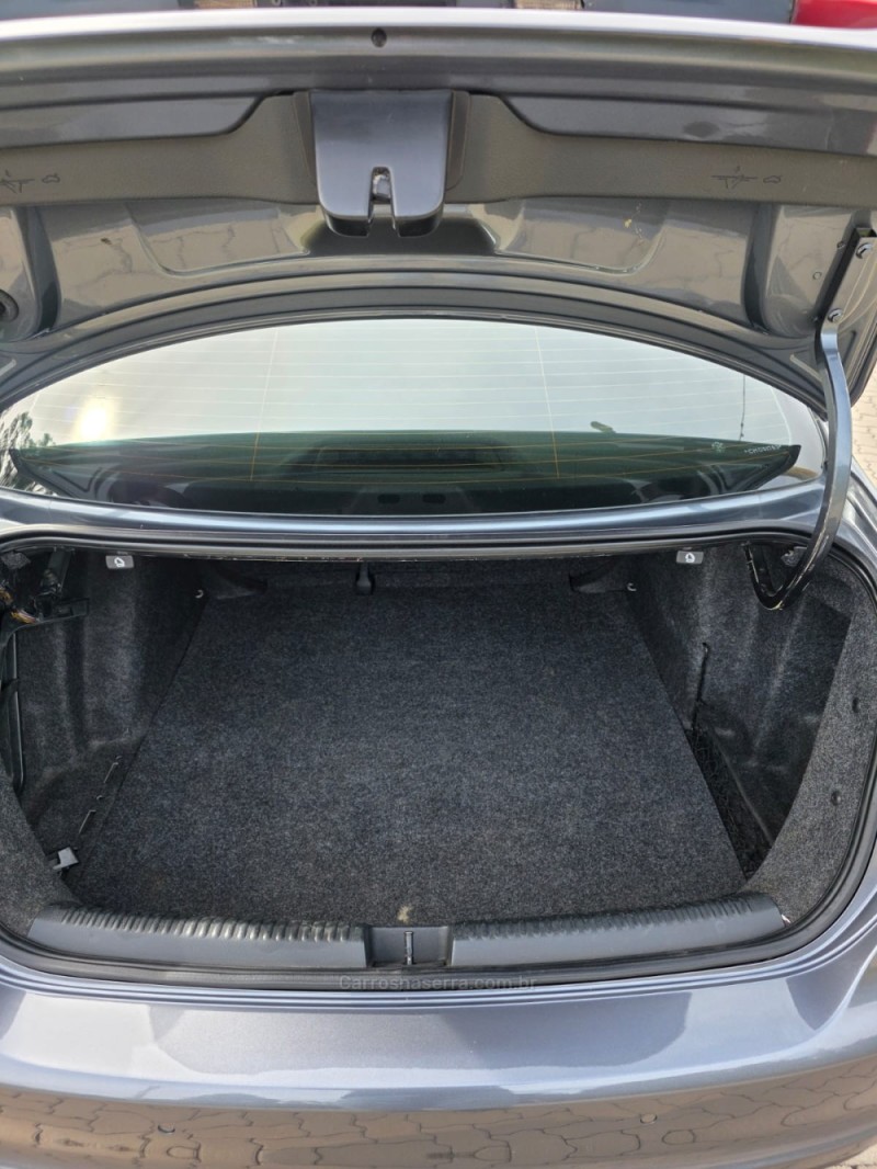 JETTA 2.0 COMFORTLINE FLEX 4P TIPTRONIC - 2012 - BENTO GONçALVES