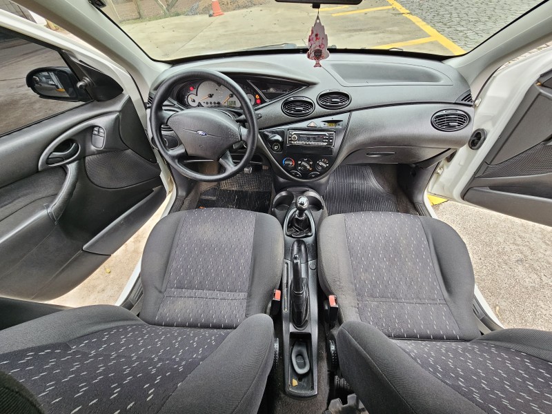 FOCUS 1.6 8V FLEX 4P MANUAL - 2004 - CAXIAS DO SUL