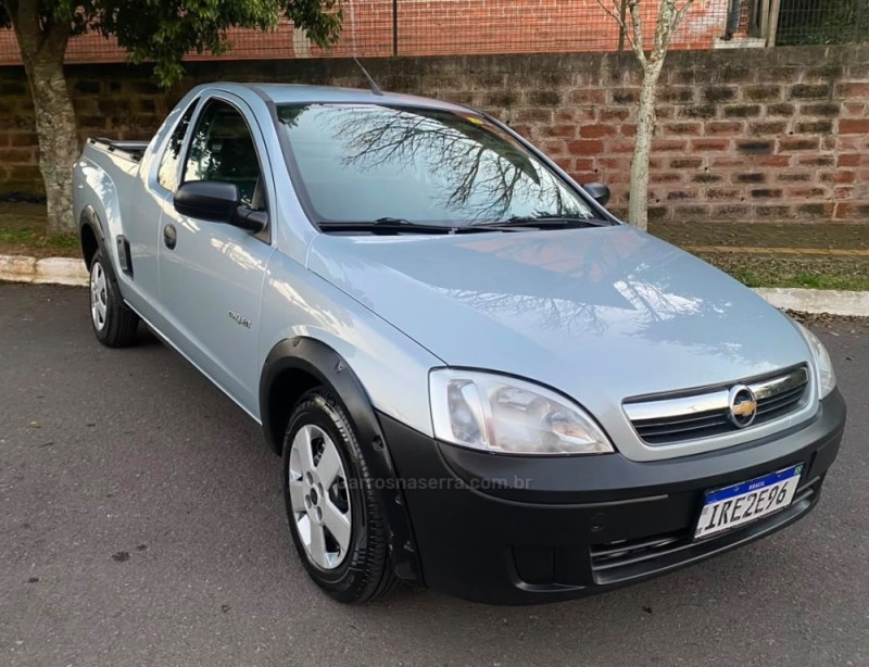 MONTANA 1.4 MPFI CONQUEST CS 8V FLEX 2P MANUAL - 2010 - FARROUPILHA