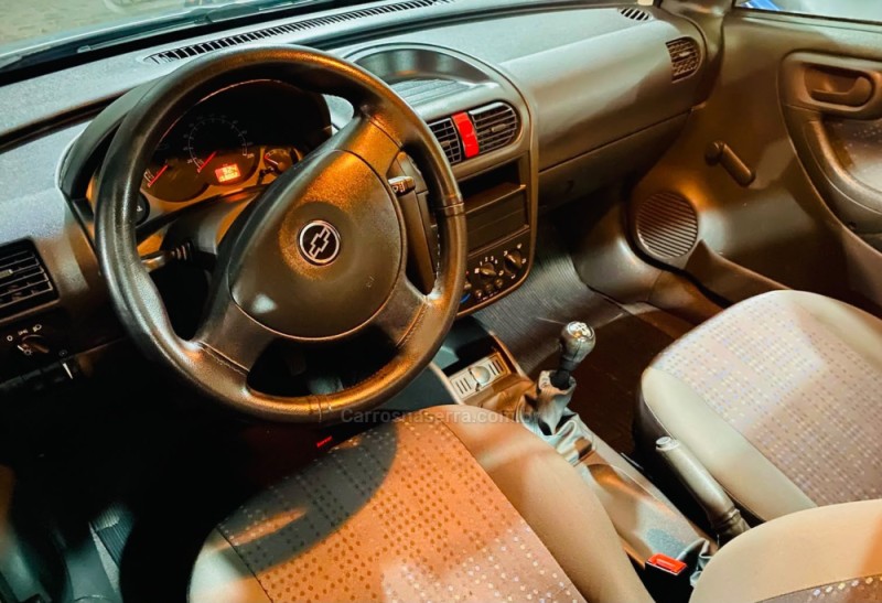 MONTANA 1.4 MPFI CONQUEST CS 8V FLEX 2P MANUAL - 2010 - FARROUPILHA