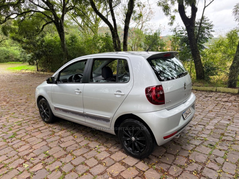FOX 1.6 MI PRIME 8V FLEX 4P AUTOMATIZADO - 2010 - NOVA PRATA