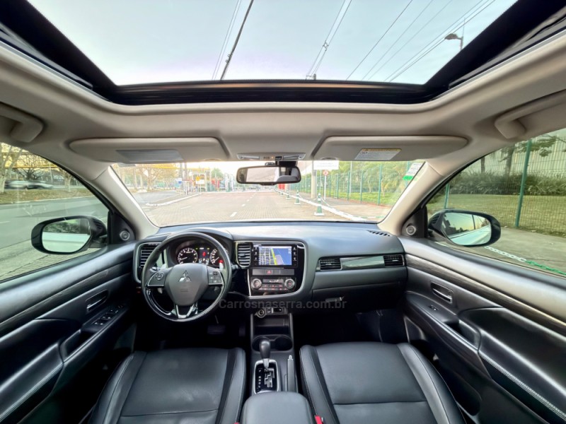 OUTLANDER 3.0 GT 4X4 V6 24V GASOLINA 4P AUTOMÁTICO - 2016 - ESTâNCIA VELHA