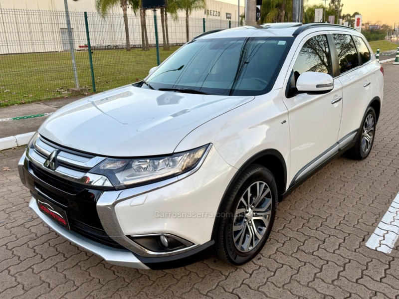 outlander 3.0 gt 4x4 v6 24v gasolina 4p automatico 2016 estancia velha
