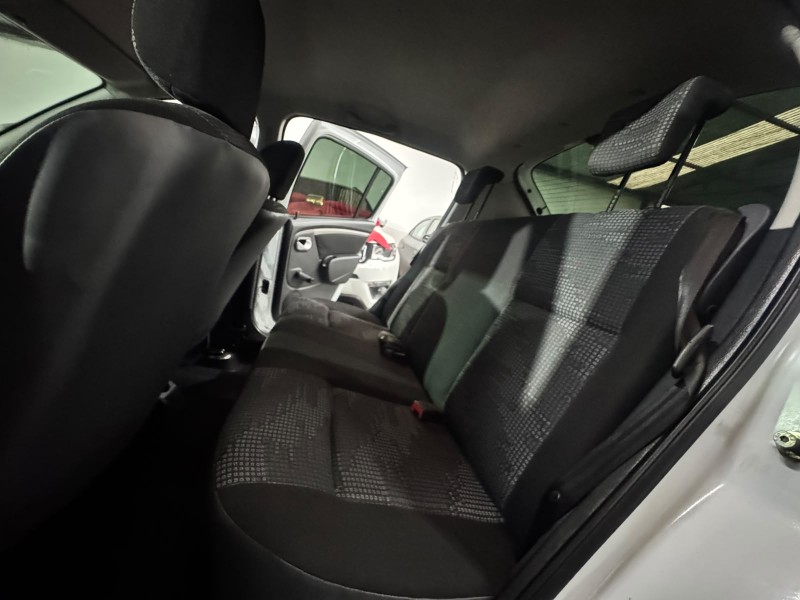 SANDERO 1.0 EXPRESSION 16V FLEX 4P MANUAL - 2011 - CAXIAS DO SUL