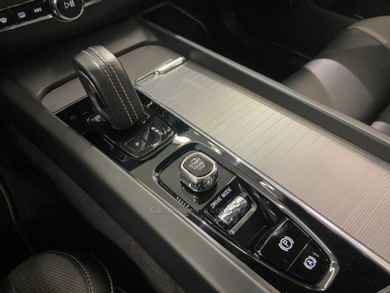 XC60 2.0 T8 R DESIGN HYBRID GASOLINA 4P AUTOMÁTICO - 2020 - FLORES DA CUNHA