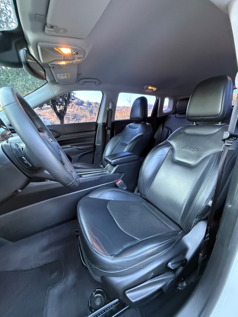 COMPASS 1.3 LONGITUDE T270 16V TURBO FLEX 4P AUTOMÁTICO - 2022 - NOVA ARAçá