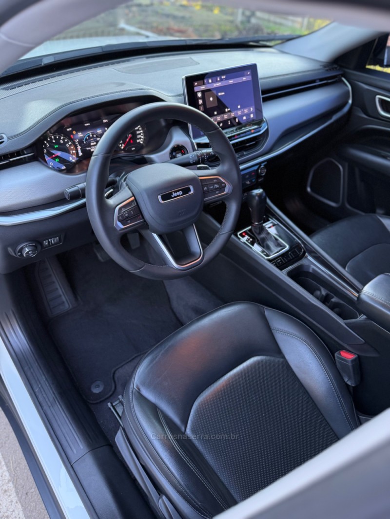 COMPASS 1.3 LONGITUDE T270 16V TURBO FLEX 4P AUTOMÁTICO - 2022 - NOVA ARAçá