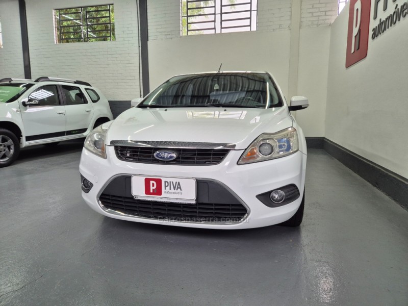 FOCUS 2.0 TITANIUM HATCH 16V FLEX 4P AUTOMÁTICO - 2012 - GARIBALDI