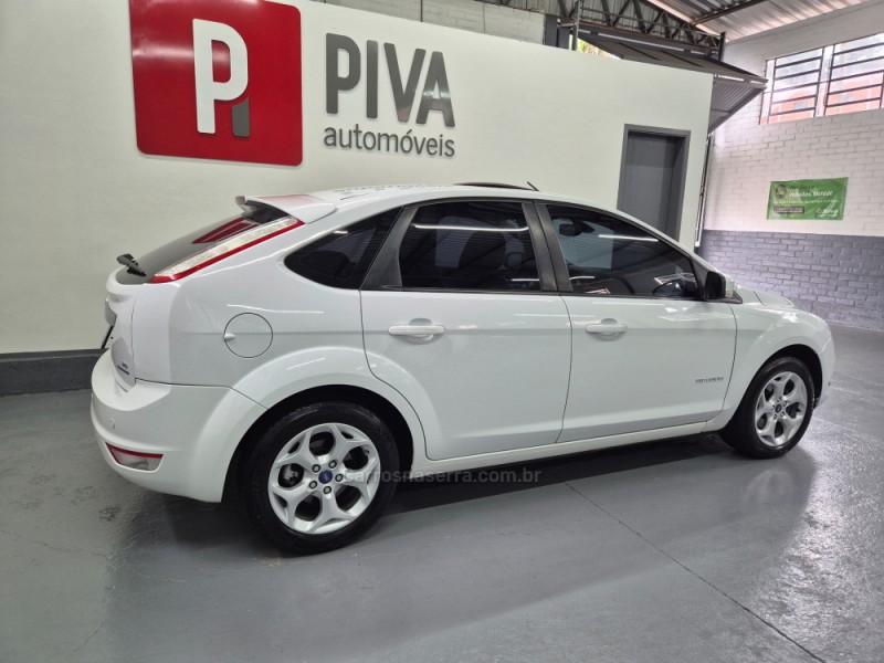 FOCUS 2.0 TITANIUM HATCH 16V FLEX 4P AUTOMÁTICO - 2012 - GARIBALDI