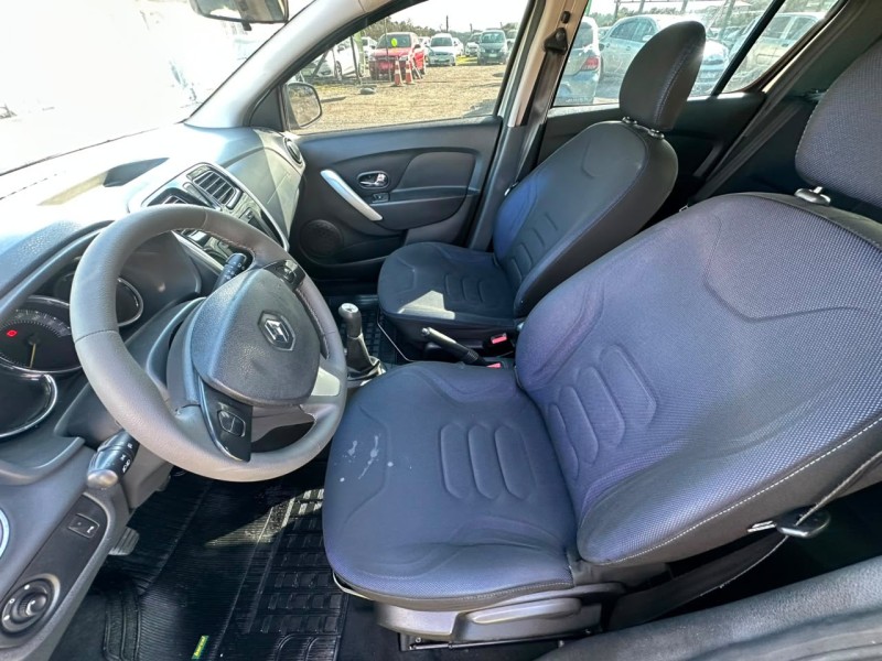 SANDERO 1.6 DYNAMIQUE 8V FLEX 4P MANUAL - 2015 - FARROUPILHA