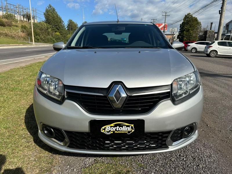 SANDERO 1.6 DYNAMIQUE 8V FLEX 4P MANUAL - 2015 - FARROUPILHA