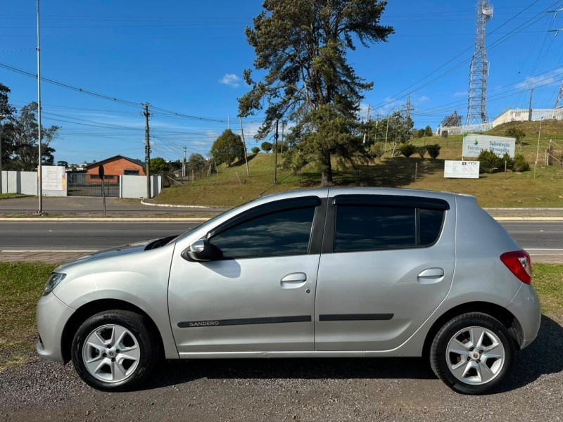 SANDERO 1.6 DYNAMIQUE 8V FLEX 4P MANUAL - 2015 - FARROUPILHA