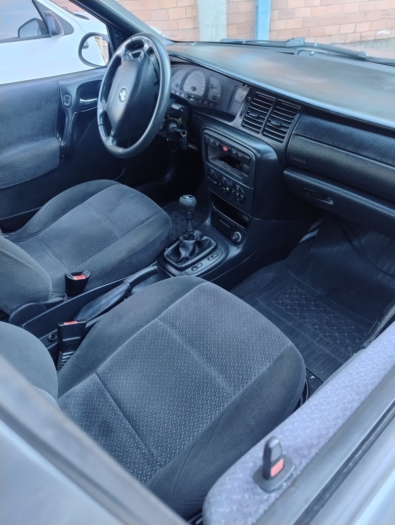 VECTRA 2.2 MPFI GLS 8V GASOLINA 4P MANUAL - 2000 - CAMPO BOM