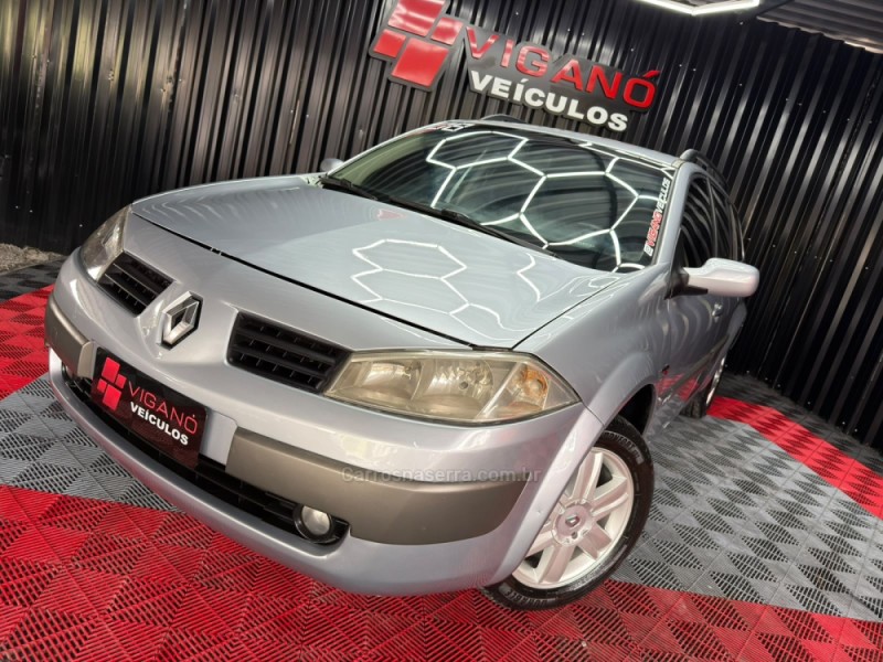 MÉGANE 1.6 DYNAMIQUE GRAND TOUR 16V FLEX 4P MANUAL - 2008 - CAXIAS DO SUL