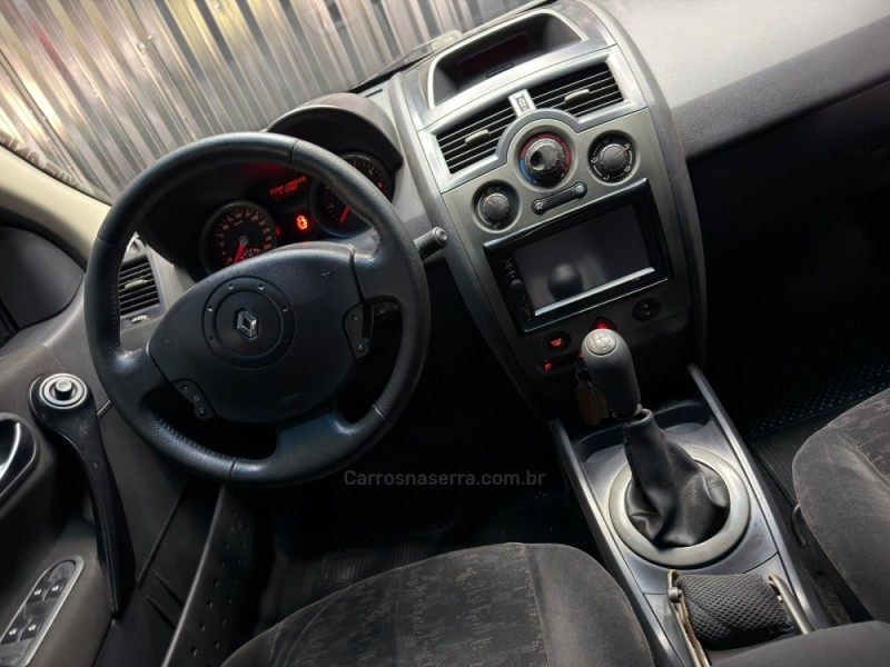 MÉGANE 1.6 DYNAMIQUE GRAND TOUR 16V FLEX 4P MANUAL - 2008 - CAXIAS DO SUL