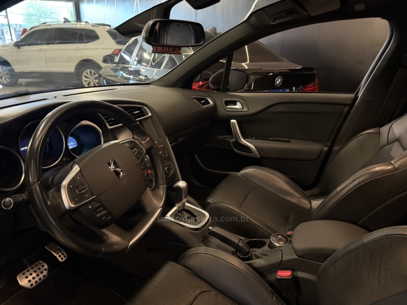 DS4 1.6 THP CHIC 165 16V TURBO GASOLINA 4P AUTOMÁTICO - 2014 - CAXIAS DO SUL