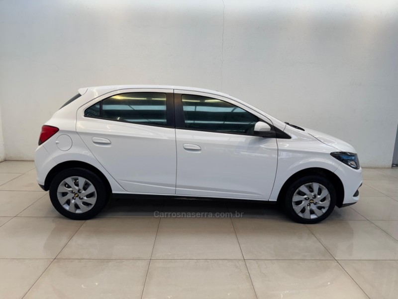 ONIX 1.4 MPFI LTZ 8V FLEX 4P MANUAL - 2015 - CASCA